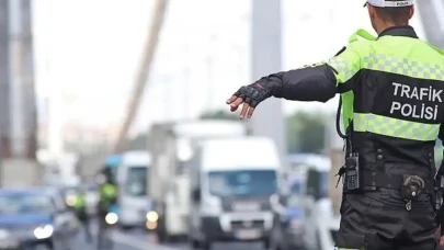 İzmir'de otobüs firmasına kırık cam yüzünden 21,333 lira ceza! Sosyal medya görüntüleri etkili oldu