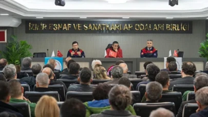 İzmir'de Yangın Yönetmeliği Üzerine Değerlendirme Toplantısı Gerçekleştirildi