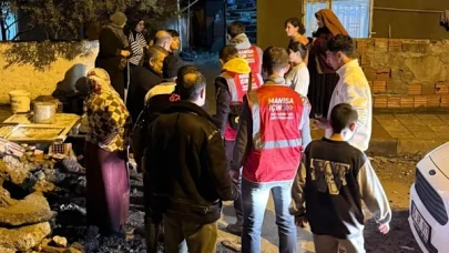 Manisa'da Sel Mağdurlarına 705 Bin Liralık Nakdi Yardım ve Arı Kovanı Desteği Sağlandı