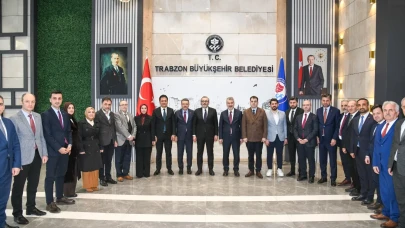 Mahir Ünal’dan Trabzon Büyükşehir Belediyesi’ne Ziyaret