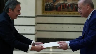 Erdoğan, İtalya, Arjantin ve Katar büyükelçilerini kabul etti, güven mektuplarını aldı