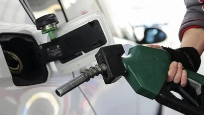 Benzine 1,55 lira zam! İstanbul'da fiyat 56,85 lirayı bulacak