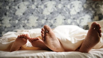 Porno izlemek orucu bozar mı? Cinsel içerikli video-film izlemek orucu bozar mı?