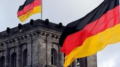 Almanlar, dünya barışında ABD ve Rusya'yı tehdit olarak görüyor!