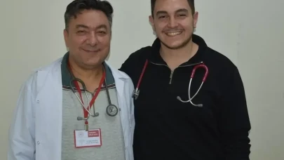 Baba ve Oğul Doktorlar, Afyonkarahisar'da Ortak Görevle Hayat Kurtarıyor!