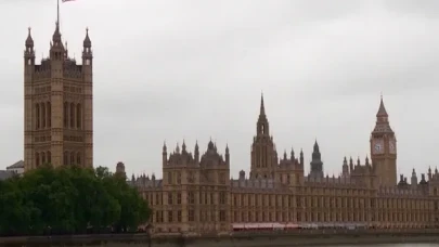 Starmer, savunma harcamalarını GSYH’nin yüzde 3’üne çıkarma sözü verdi