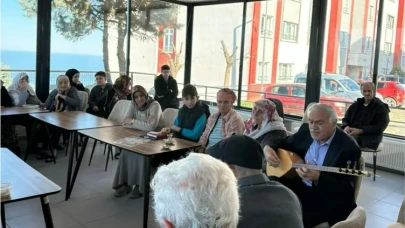 Yıldızlı Huzurevi’nde Kuşaklararası Buluşma: Öğrenciler ve Yaşlılar Aynı Etkinlikte Buluştu