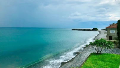 Rize’de Denize Girilecek Yerler: Karadeniz’de Yüzülecek En Popüler Plajlar