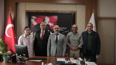 Vakfıkebir Devlet Hastanesi’nde Doç. Dr. Aydın Kant’a Veda Programı