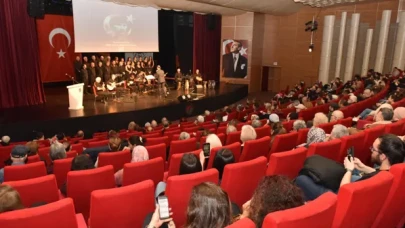 Kepez'de Türküler Gecesi: Sanatseverler Duygu Dolu Anlar Yaşadı!