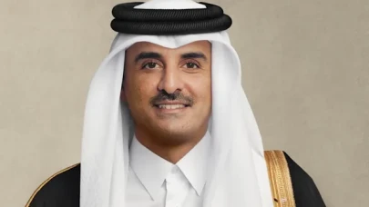 Katar Emiri Al-Thani, Hollanda Kralı Alexander'a yazılı mesaj gönderdi