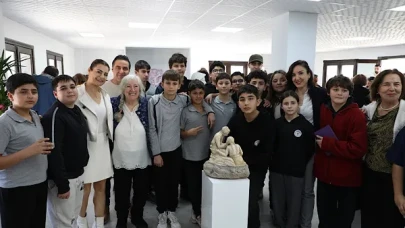 Menderes'te Sanatseverler İçin Heykel Sergisi Açıldı!