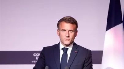 Macron: Terör karşısında ise birlik ve kararlılık içindeyiz