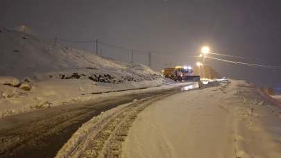 Bayburt’ta Karla Mücadele Aralıksız Sürüyor: Ekipler 7/24 Sahada
