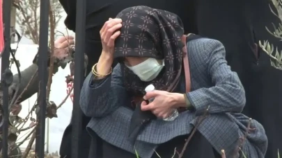 Adıyaman'da depremde kaybedilenler için dualar edildi, mezarlıklar doldu!