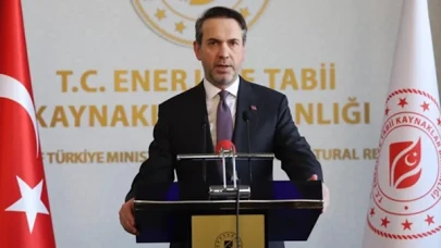 Bakan Bayraktar, Mersin’de enerji yatırımlarını değerlendirdi
