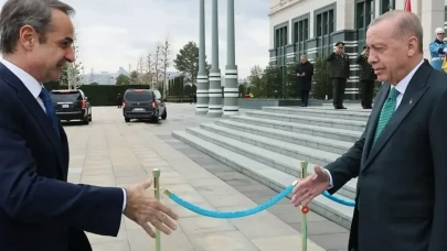 Miçotakis Türkiye'yi Ziyaret Etti: 10 Milyar Dolarlık Ticaret Hedefi Belirlendi!