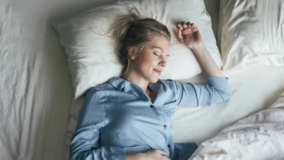 Rüyada Başkasının Yüzük Taktığını Görmek: Anlamı ve Yorumları Açıklığa Kavuştu!