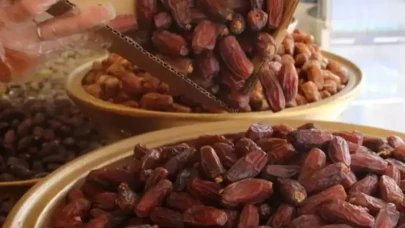 Hurmada Şaşırtıcı Hile: İç Renginin Açık mı Yoksa Koyu mu Olması Gerekiyor?