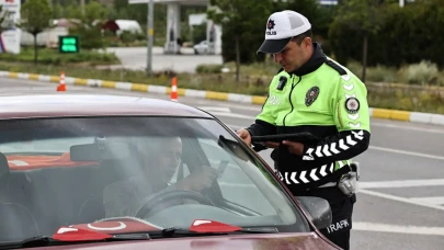 İşte madde madde 2026 trafik cezaları! Bunları yapanın kendi de cebi de yandı