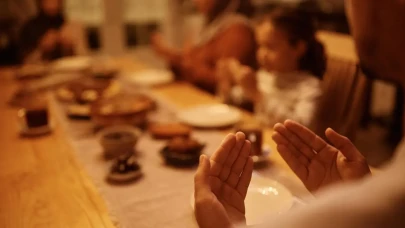 Sahurda nasıl niyet edilir? Niyet etmeden oruç tutulur mu?