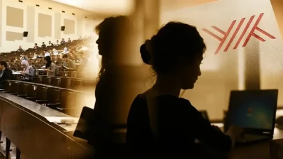 Üniversite Staj Uygulamaları Yenileniyor: Staj Süresi Artık Tek Bir Dönemde Gerçekleşecek!