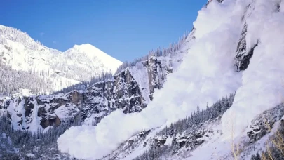 Doğu Karadeniz ve Doğu Anadolu'da çığ tehlikesi sürüyor
