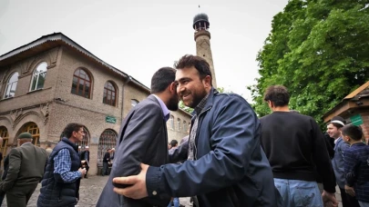 Merak Ediliyor: Ramazan Bayramı tatili kaç gün? Bayram tatili 9 gün olacak mı?