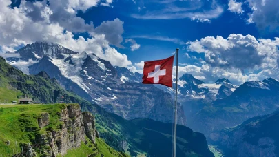 Ein Dorf in der Schweiz zahlt Einwohnern Geld – doch kaum jemand zieht hin!