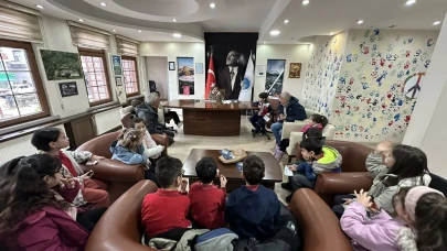 11 Mart İlköğretim Okulu Öğrencilerinden Fındıklı Belediyesi’ne Ziyaret