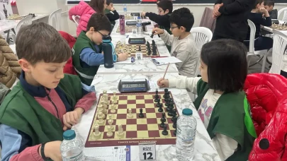 Rize'de Yeşilay Haftası Kapsamında Satranç Turnuvası Düzenlendi