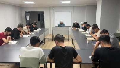 Rize İl Müftülüğü’nden Anlamlı Teravih Buluşması