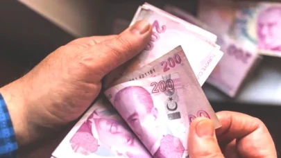 Ev Hanımları İçin Müjde! SGK'dan Emeklilik İçin Yeni Fırsatlar Kapıda!