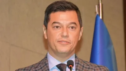 Marmaris Belediye Başkanı Acar Ünlü: Hangi Partiyle Göreve Geldi ve Kimdir?