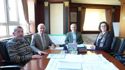 Rize Belediyesi’nde Denetim Toplantısı: Başkan Metin’e Rapor Sunuldu
