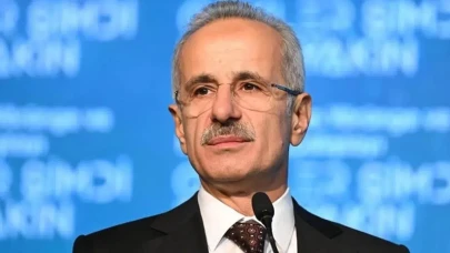 Bakan Uraloğlu : Türk sahipli gemi Hürmüz Boğazı'nı geçti