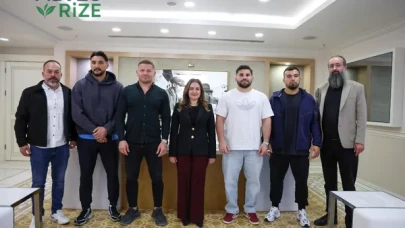 Antalya'da Güreş Şampiyonlarına Sezon Öncesi Moral Ziyareti!