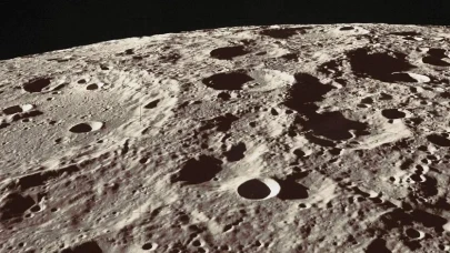 Çin'in Ay'da İki Yeni Mineral Bulduğu Açıklandı!