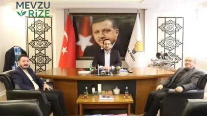 AK Parti Rize İlçe Başkanları, Burak Ak Önderliğiyle Abdullatif Kömrücü ile Kritik Toplantılarda Bir Araya Geldi!