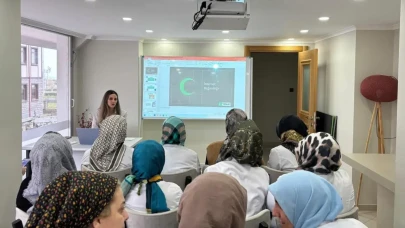 Rize'de Tütün Bağımlılığına Karşı Eğitim Semineri: YEDAM'ın Sağladığı Destekler Tanıtıldı