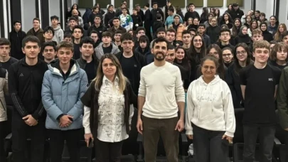 Rize TOBB Fen Lisesi'nde Dijital Sağlık Söyleşisi: Geleceğin Tıbbı Ele Alındı