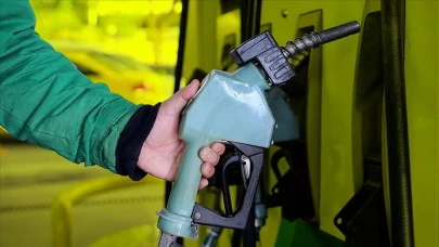 Akaryakıtta İki Kat Artış: Benzin ve Motorin Fiyatları Yükselişe Geçti!