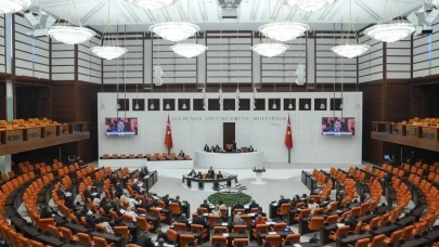Meclis'te bu hafta: Gündem 15 yaş altına sosyal medya yasağı
