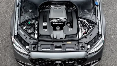 Mercedes-AMG'den Heyecan Verici Dönüş: V8 Motorlarla Yeniden Sahneye Çıkıyor!