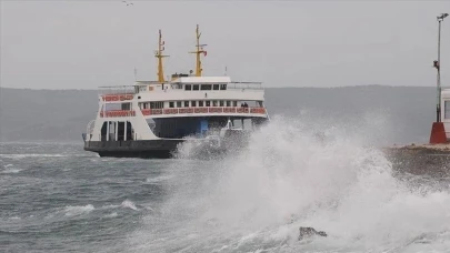 Marmara Denizi'nde Fırtına Alarmı: Tüm Seferler İptal Edildi!