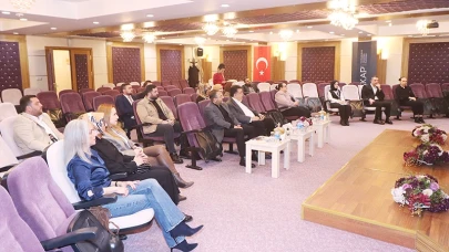 Rize'de Uluslararası Kongre: Ticaret ve Lojistikte Dijital Dönüşüm Öne Çıktı!