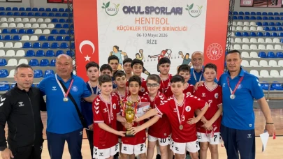 Batman takımları, Rize'deki Hentbol Şampiyonası'nda Kız Ve Erkeklerde Şampiyon Oldu!