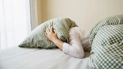 Gece Uykusunu Düşüren Gizli Tehlike: Bilim İnsanlarından 'Altın' Meyve Üzerine Çarpıcı Araştırma!