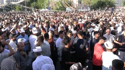 Diyarbakır'da Abdullah Öcalan İçin Özgürlük Talebiyle Miting Gerçekleştirildi
