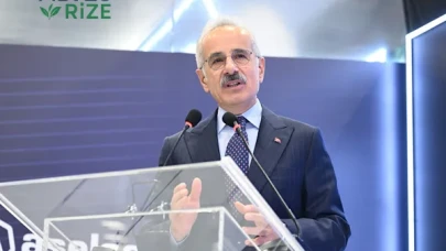 Bakan Uraloğlu, KKTC heyetini ağırladı
